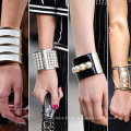 Benutzerdefinierte Mode Accessoires Edelstahl Smart Armreif Herren Armbänder, Gravierte Armbänder Männer Großhandel